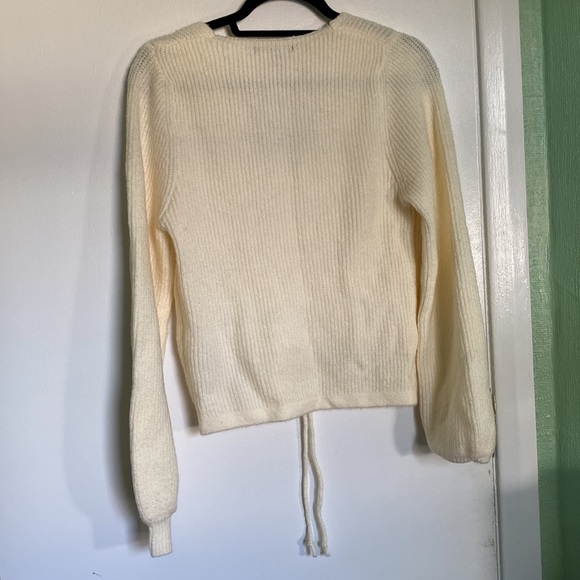 NWT Rouched Drawstring Cropped Sweater - Picture 4 of 5